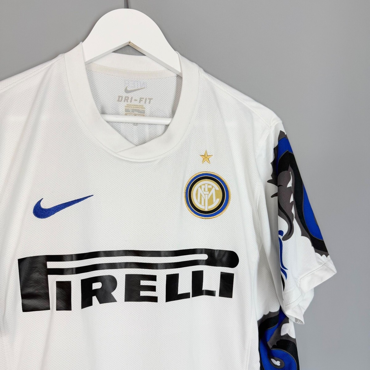 INTER MILAN 2010 2011 AWAY SHIRT JERSEY NIKE 382248-105 sz M