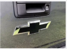 2015-2020 Colorado BowTie REAR Set PLASTIC OVERLAY in Matte Black