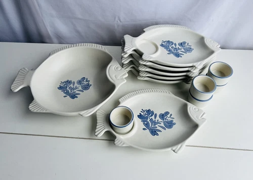 (6) Pfaltzgraff Seafood Server Fish Plates, (5) Cups, And Fish Shaped Bowl EUC