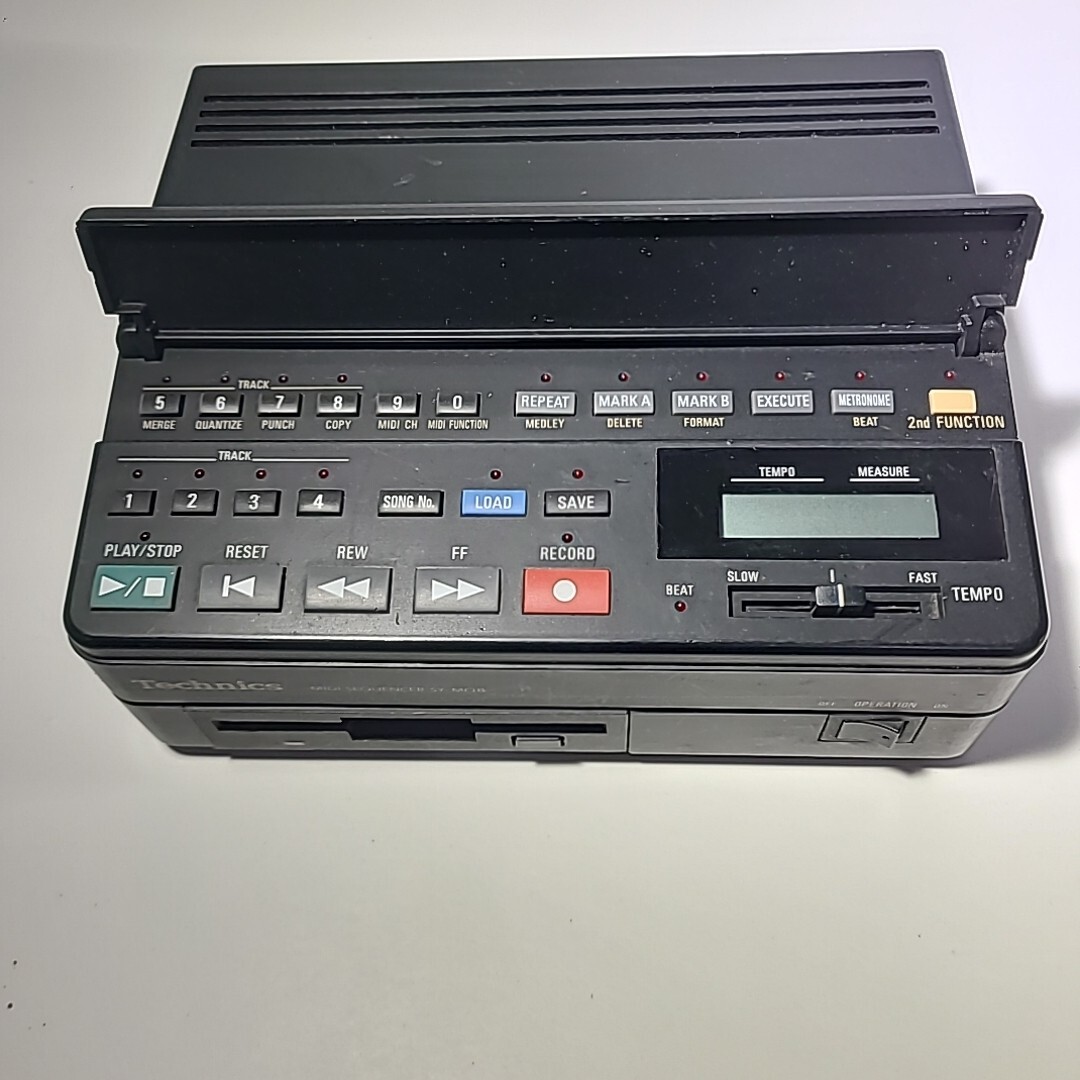 新品】Technics テクニクス MIDIシーケンサー SY-MQ8 希少品 新品】Technics テクニクス MIDIシーケンサー SY-MQ8 希少品