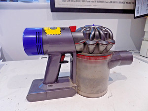 Dyson V8 Absolute Staubsauger Hauptteil Handmotor + Akku TEILE N8