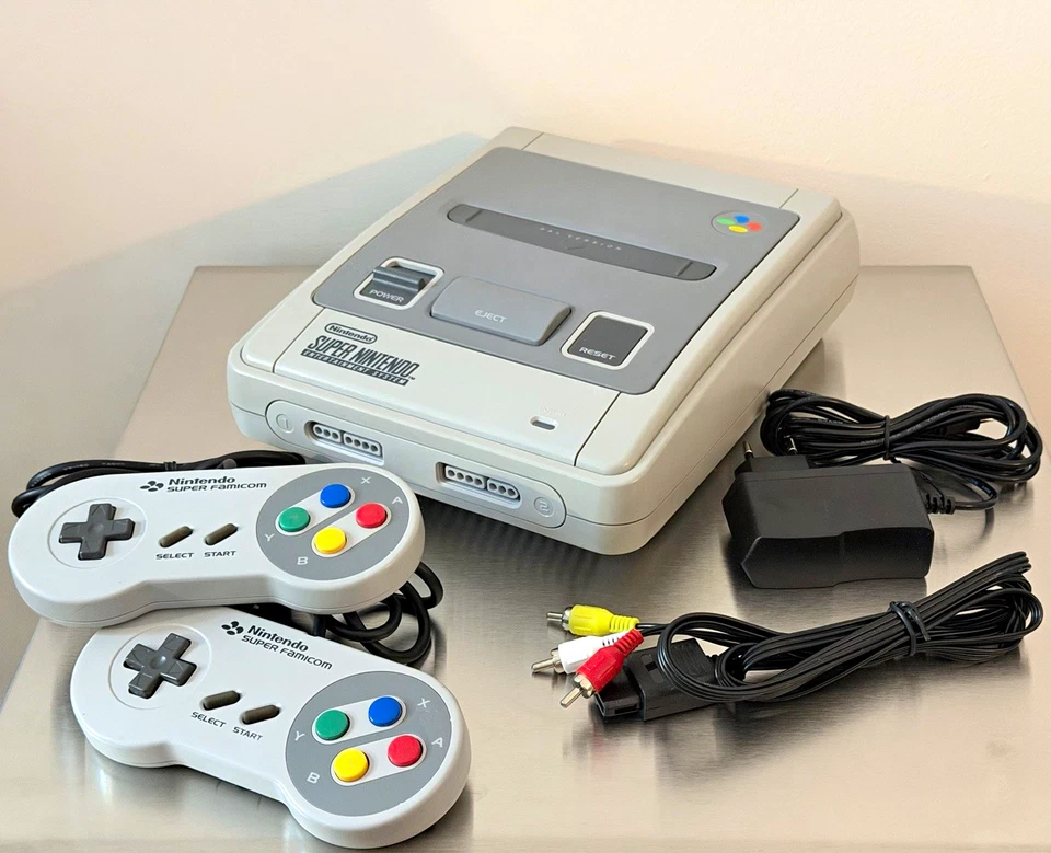 SNES Super Nintendo PAL Konsole (grau) inkl. 2 Original Controllern und Kabel - Bild 1 von 4