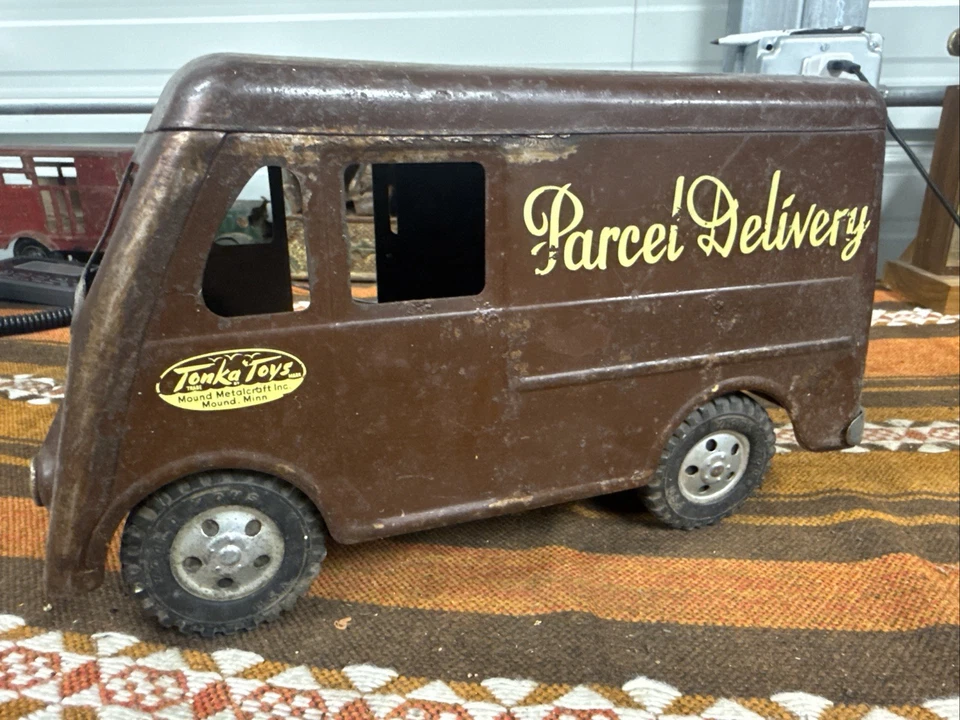 Tonka Parcel Delivery Truck Vintage Toys Antique Collectibles - Image 4 of 4