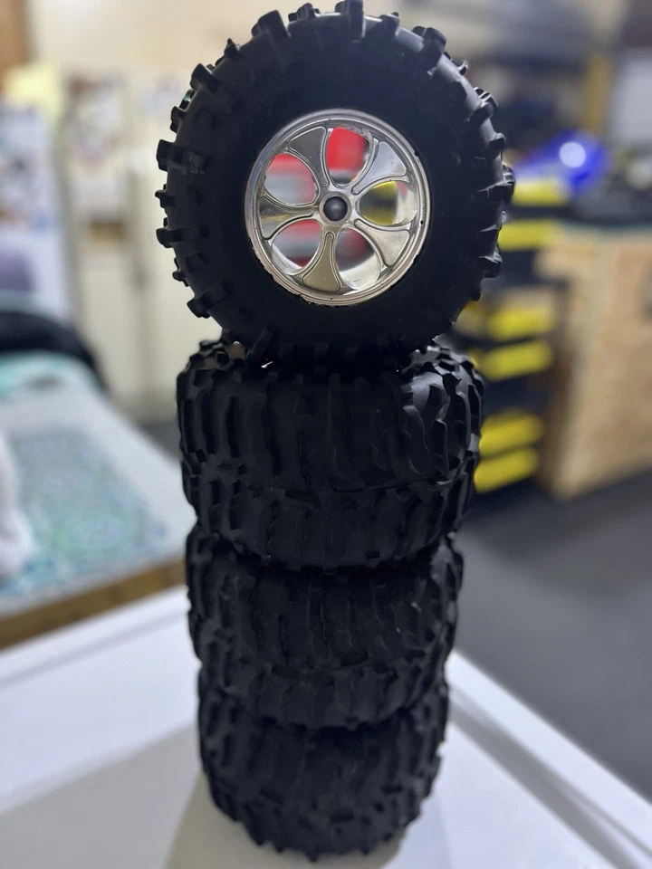 Neumáticos/ruedas premontados Losi Aftershock Nitro RC hexagonales de 14 mm - Juego usado si (4). Foto 4 de 4