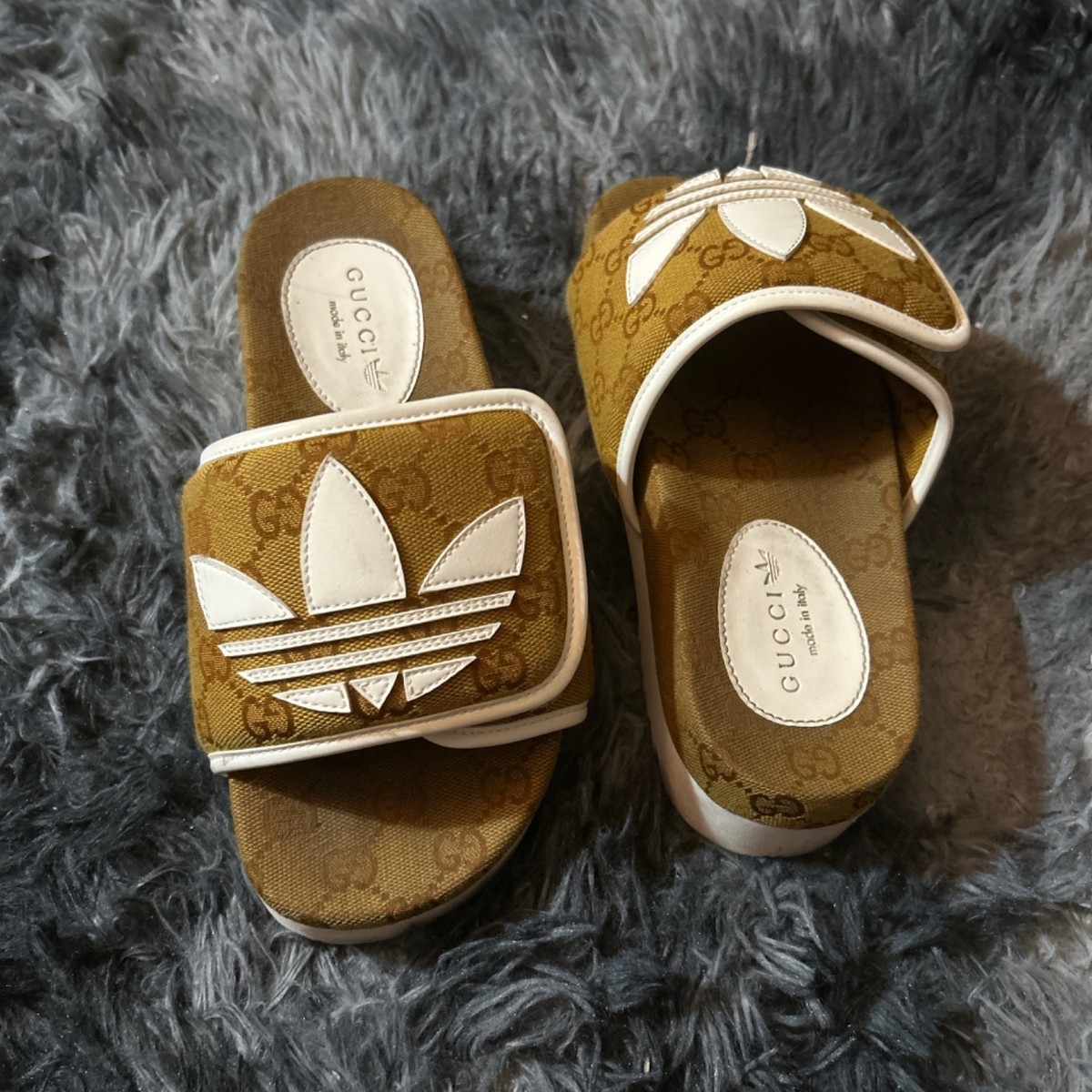 Men’s Gucci X Adidas slide sandals. Size 11.. made in Italy. adidas x Gucci Adilette Slide Blue Men main image 2