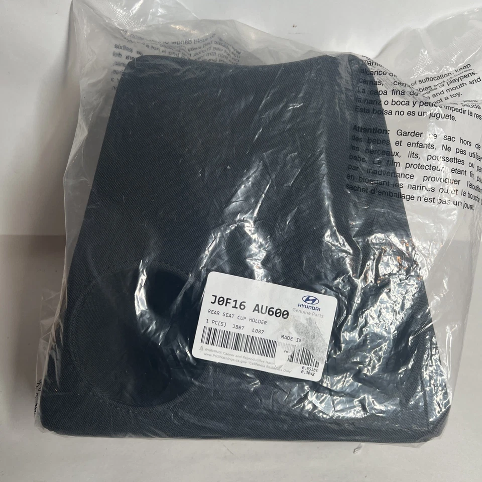 Portavasos asiento trasero acento original Hyundai 2018-2022 J0F16-AU000 Foto 2 de 4