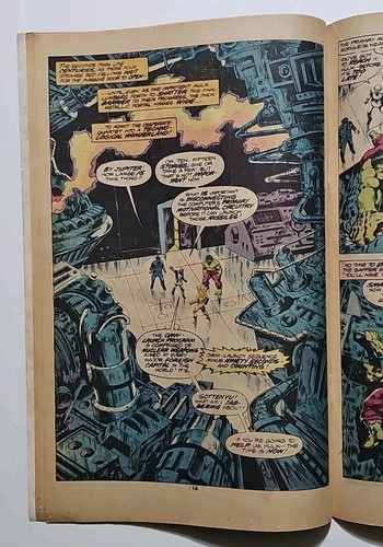 Incredible Hulk #216 Bi-Beast - Picture 4 of 7