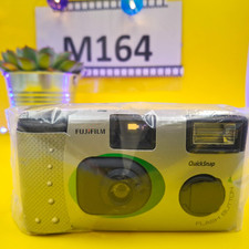 FUJIFILM Quicksnap Disposable Single Use Camera. Expired 2009-11. Sealed. refbj