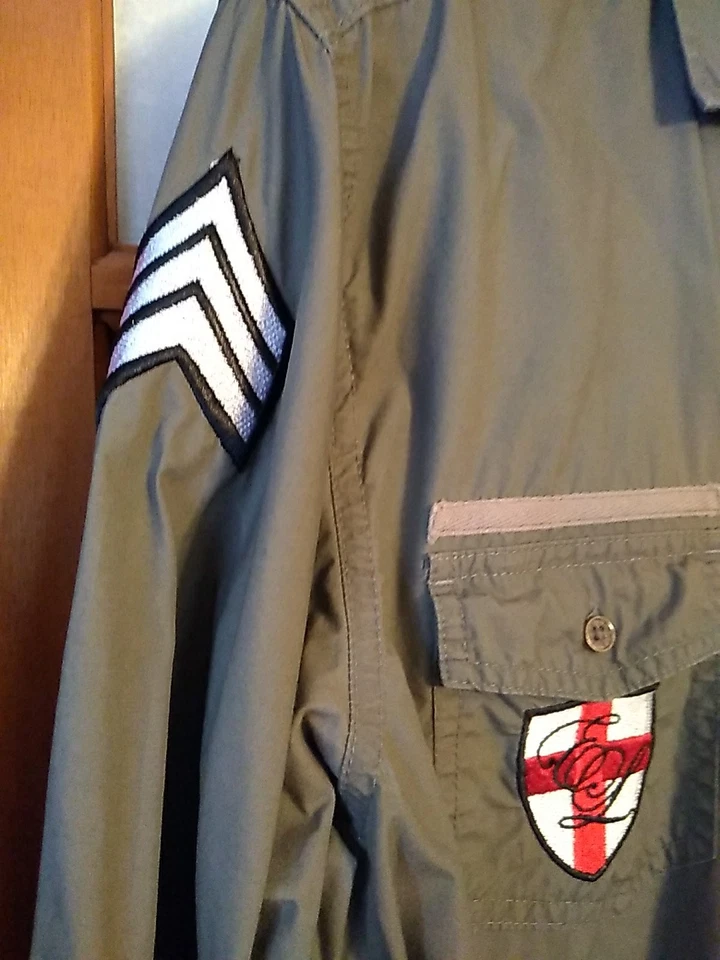 Camisa estilo militar vintage de lavandería inglesa John Lennon con parches para hombre talla L Foto 4 de 4