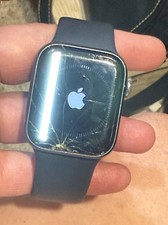Apple Watch SE (2022) 40mm Midnight Aluminum Case, Sport Band, Cracked Screen
