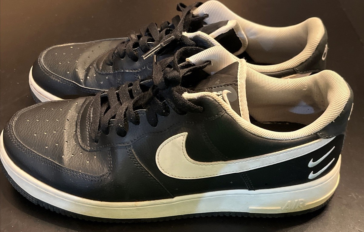 Size 10.5 - Nike Air Force 1 