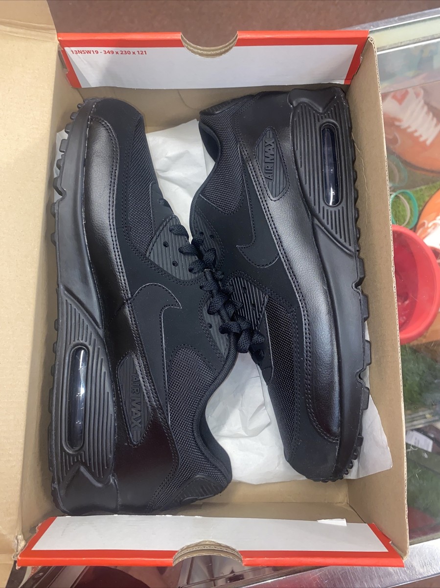 NIKE AIR MAX 90 ESSENTIAL Mens Sz 13 537384-092 BLACK/BLACK/BLACK