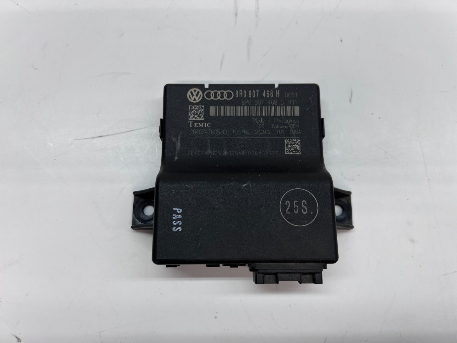 LAMBORGHINI AVENTADOR GATEWAY DIAG CONTROL UNIT OEM 8R0907468H