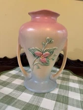 HULL ART POTTERY DOUBLE HANDLED WILDFLOWER VASE PINK, CREAM & BLUE W-12-9 1/2