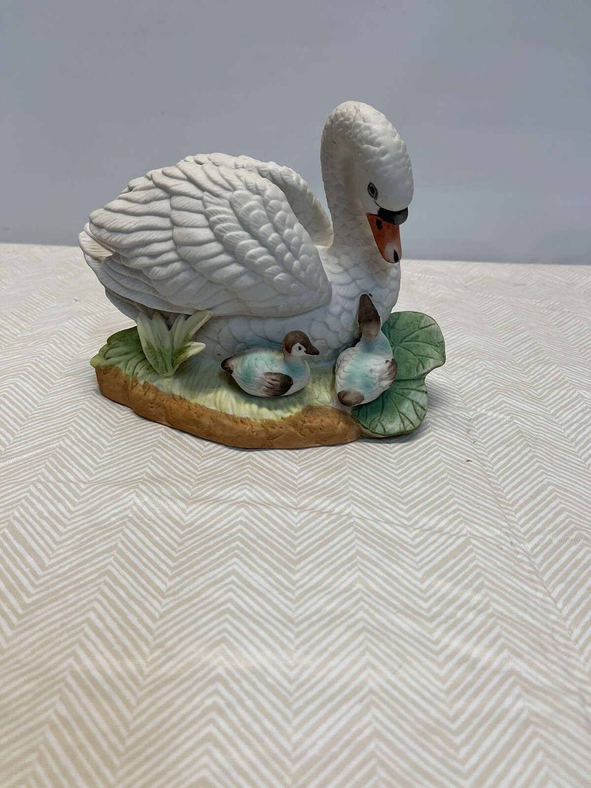 Picture 1 of 5