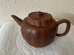Beautiful Antique Chinese Yixing Zisha Clay Teapot Republic period signed