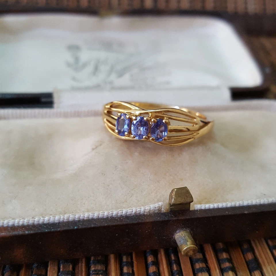Anillo de Plata de Ley 925, Anillo Trilogía Tanzanita Genuina, Talla S.5 EE. UU. 9.25, Oro Foto 2 de 4