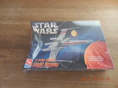 特撮 amt X-WING Fighter Plus Pack Star Wars X Wing Fighter AMT #38318 -Model Kit Build