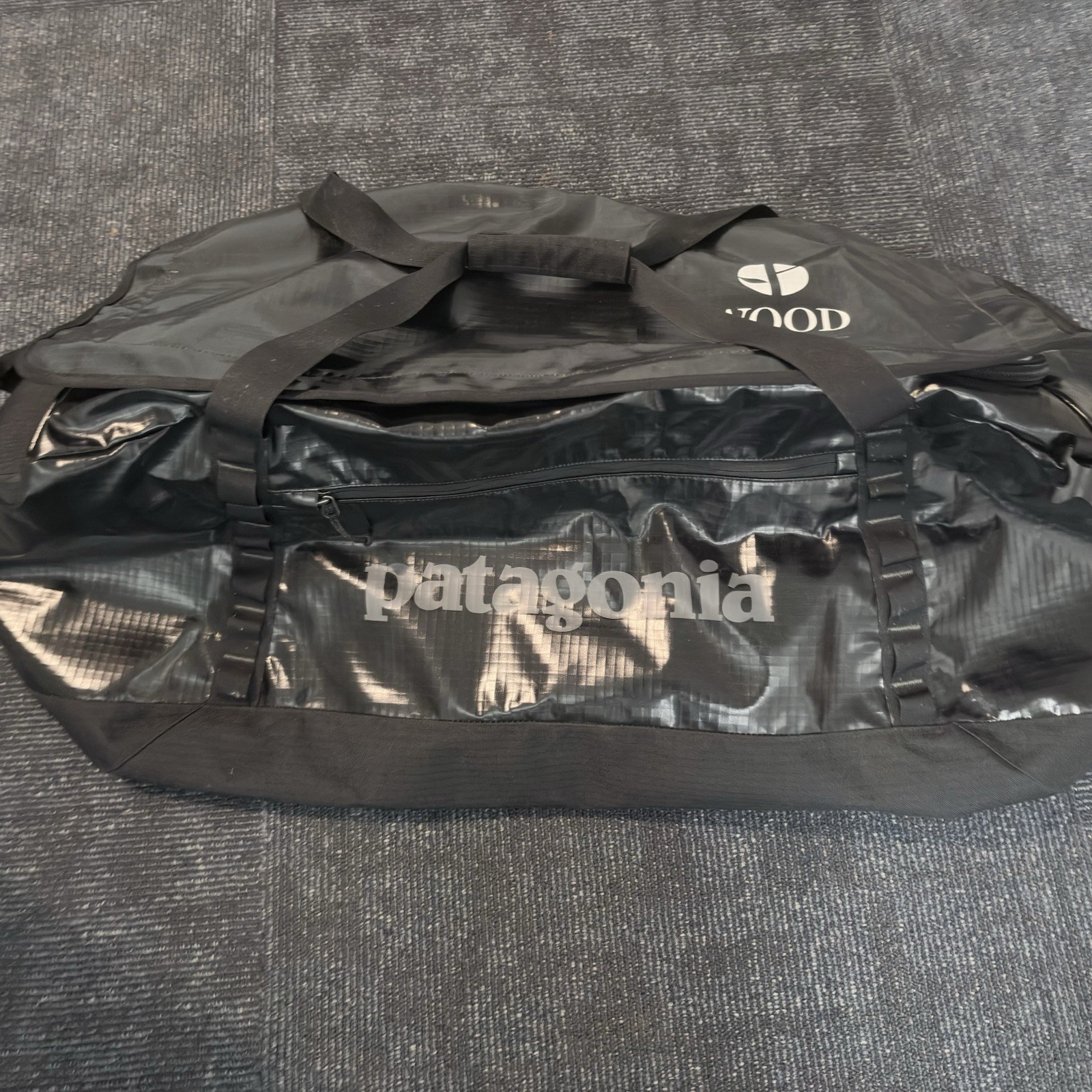 Travel Black W/logo