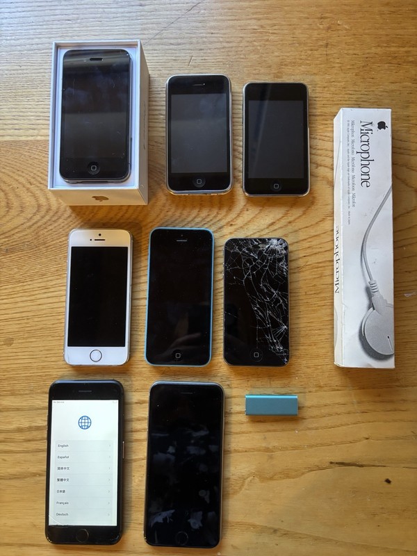 Lot Of 9 Vintage Apple Devices - iPhones, iPods, Accessories - Selling As-Is
