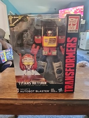 Blaster Twin Cast Sealed MISB Leader Generations - Titans Return Transformers