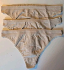 Victoria's Secret Ultra Smooth Seamless Thong Size Small Nude NWT 3 Pack