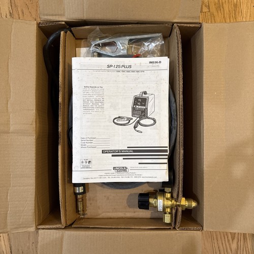 Lincoln Electric SP-125 Plus MIG Welder Kit 120V Wire Feed NEW NIB + EXTRAS - Picture 10 of 24