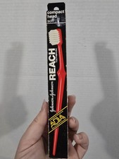 Vintage 1980s Johnson Johnson Reach Plus Toothbrush Compact Head Soft Red