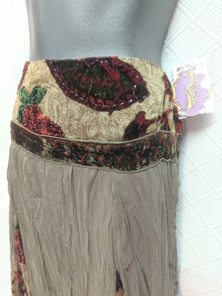 Falda bohemia de seda Hale Bob M-L nueva con etiquetas con cuentas y terciopelo $198 Foto 3 de 4