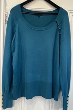 David Emanuel Size 16 king fisher blue with lovey Contrasting buttons.