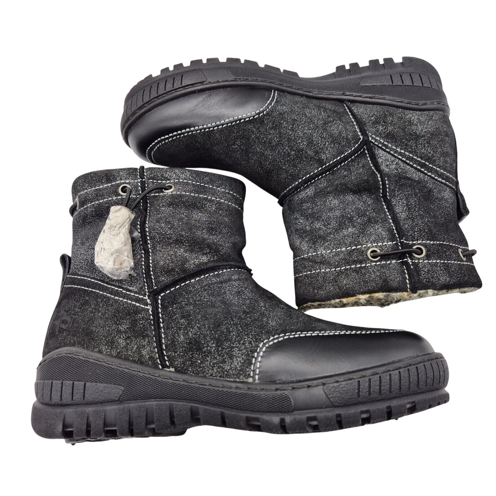 OTBT Women's Snow Boots Size 6 M Black Fanfare Reversible Spikes Leather NWB