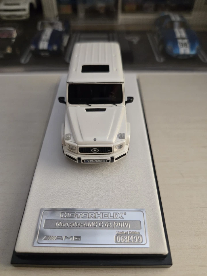 Mercedes-Benz G63 AMG 1:64 resina Motorhelix (blanco) Foto 3 de 4