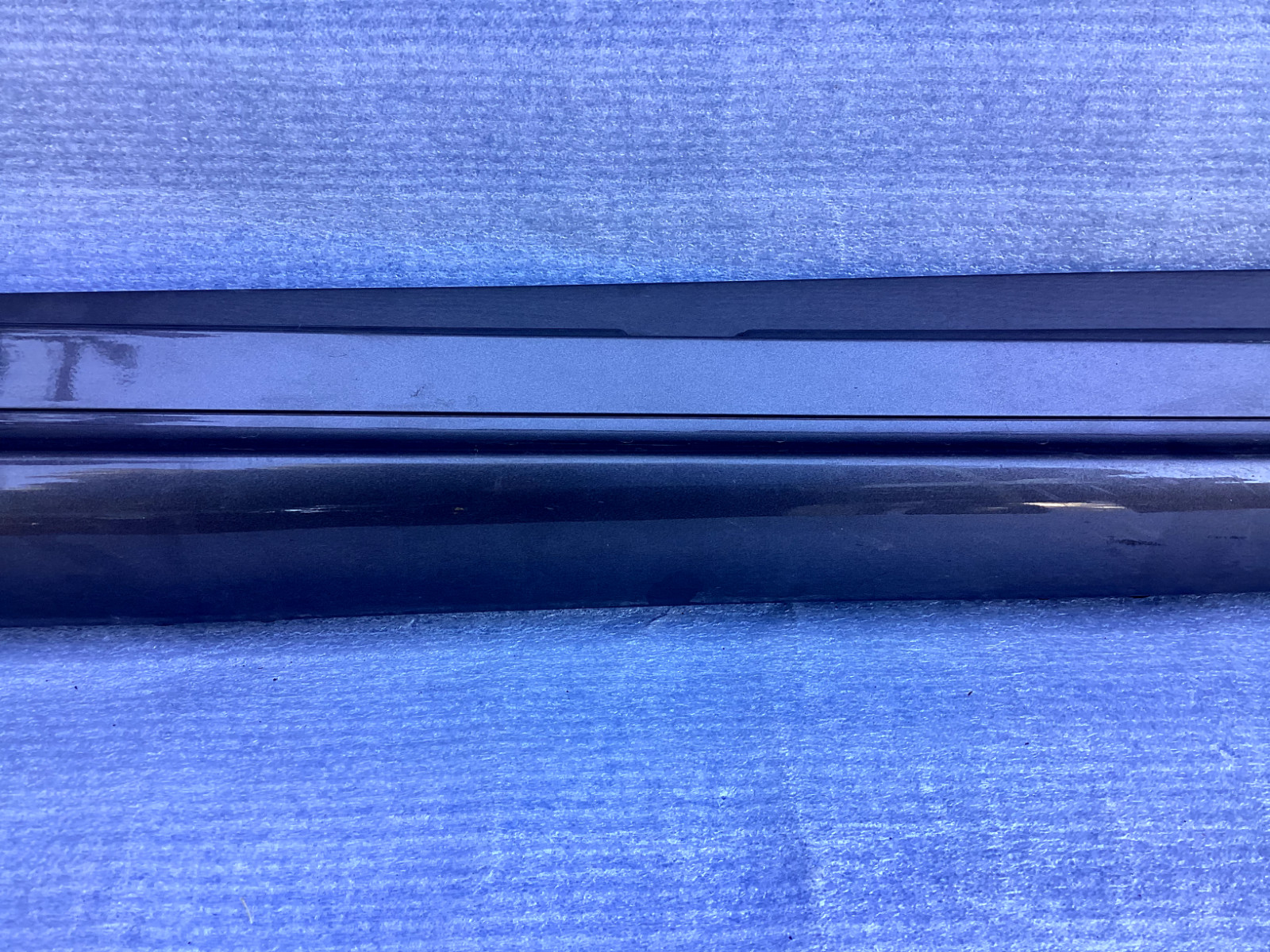 2014-2020 Maserati Quattroporte right rocker molding OEM
