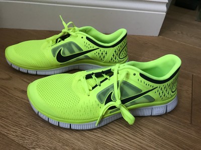 nike free neon yellow