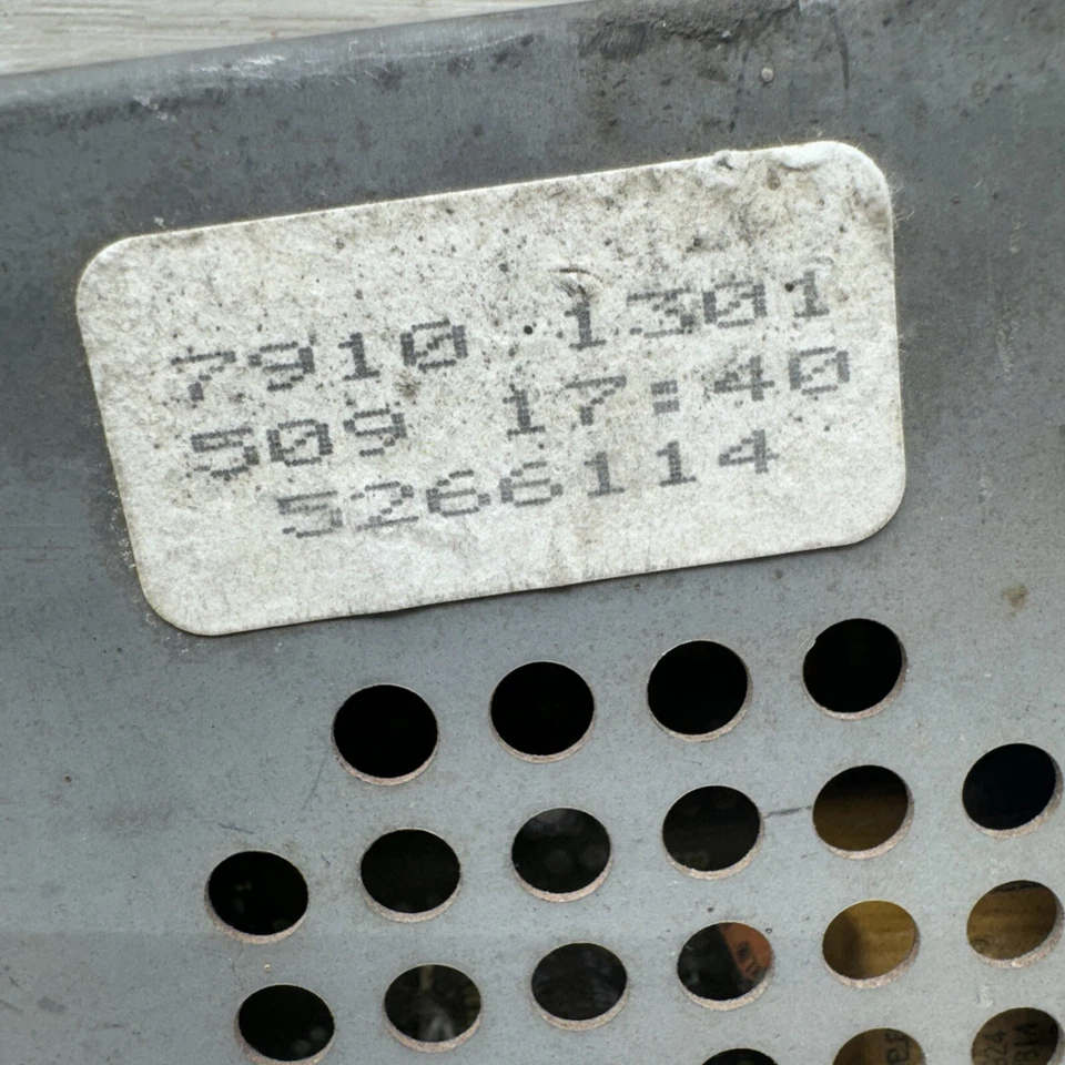 BCM 5266114 SE ADAPTA A 90-91 DINASTÍA 3.0 NUEVA YORKER Cuerpo MÓDULO DE CONTROL COMPUTADORA Foto 2 de 3