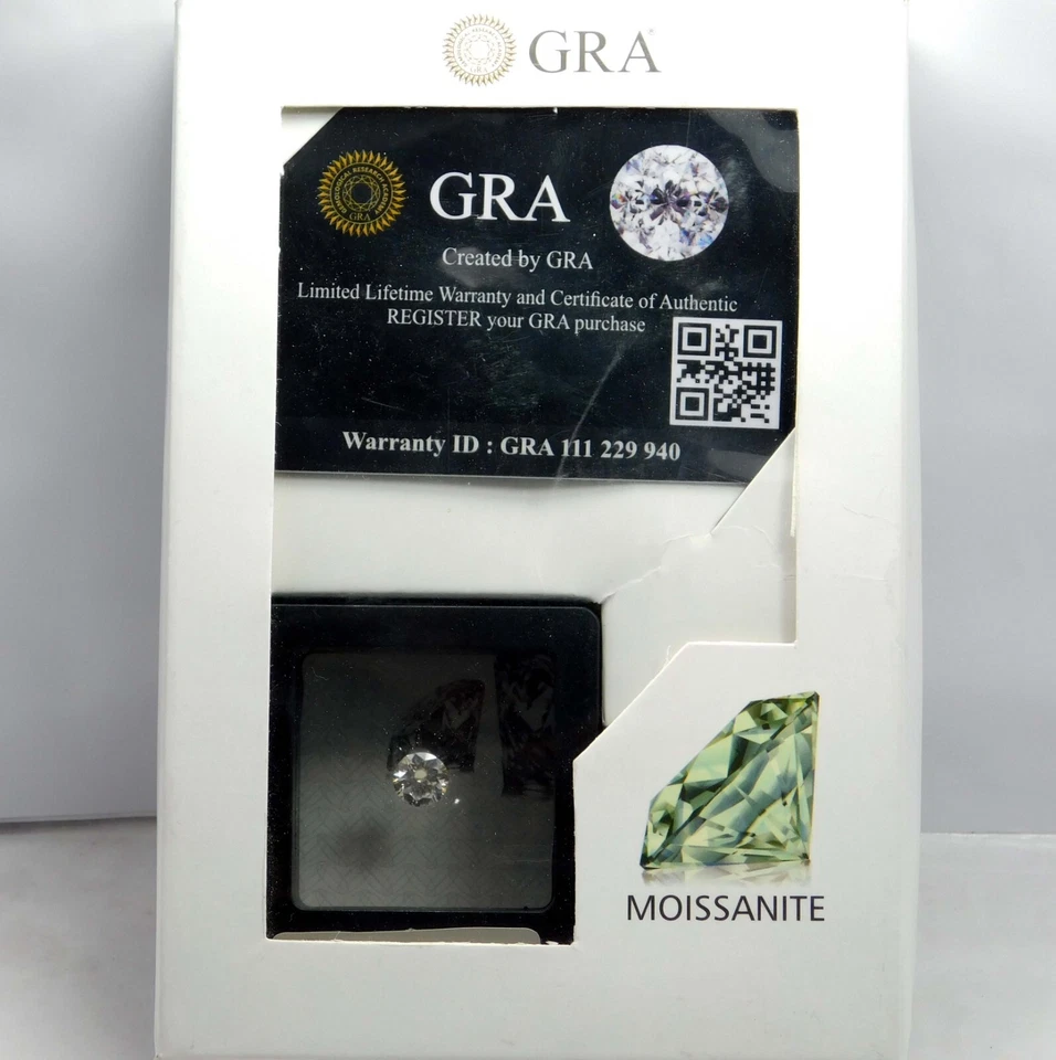 GRA Certified Moissanite Round Cut D White VVS1 Loose Gemstone 11 MM 4.60 Wtg - Image 2 of 4