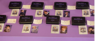 STRAY KIDS x SKZOO 4TH FANMEETING SKZ'S MAGIC SCHOOL POP-UP PHOTO