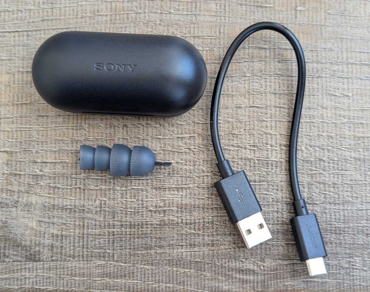 Sony WF-C710N YY2986 Wireless Noise Canceling Bluetooth Earbuds