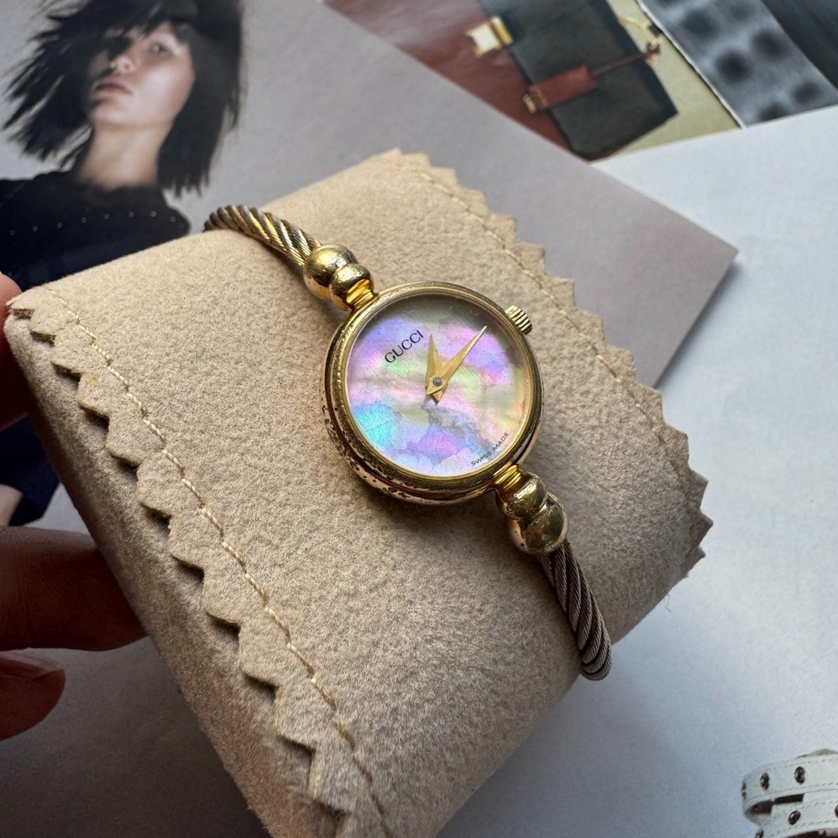 Gucci Women Watch 2700L Classic Gold Bangle – Vintage Working for