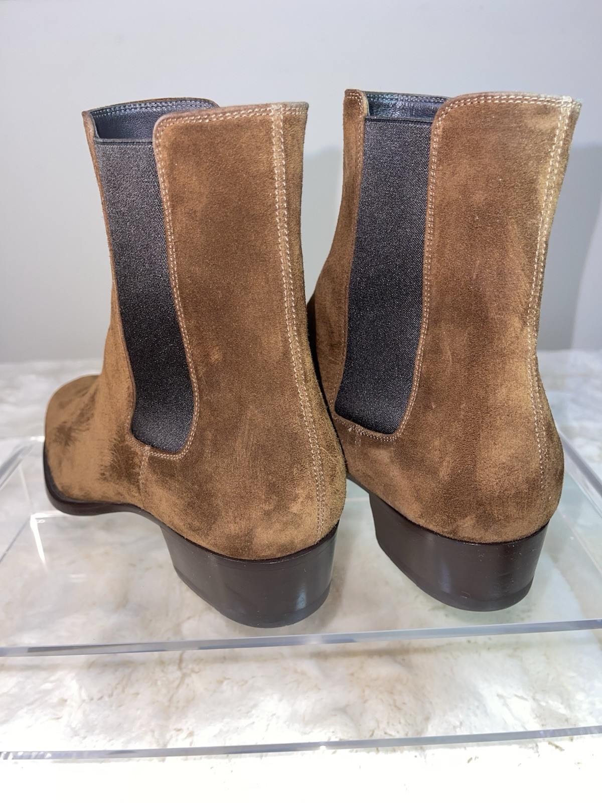 Men’s Saint Laurent Wyatt 30 suede Chelsea Pull On boots in beige Size 42 thumbnail 7