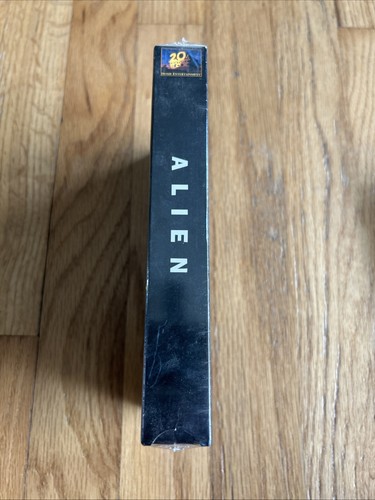 Alien & Aliens Factory Sealed VHS Lot Special Edition 20th Anniversary Horror - Picture 5 of 11