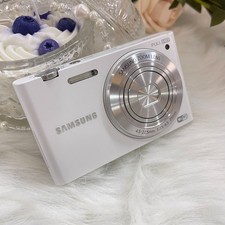 Samsung MV900f Digital Camera 16.3 MP 5x Optical Zoom with Accessories White