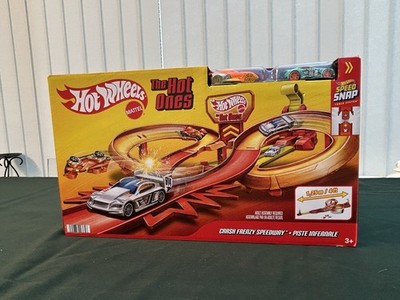 Hot Wheels the Hot Ones Crash Speedway Frenzy Track Set. Nagelneu ungeöffnet.
