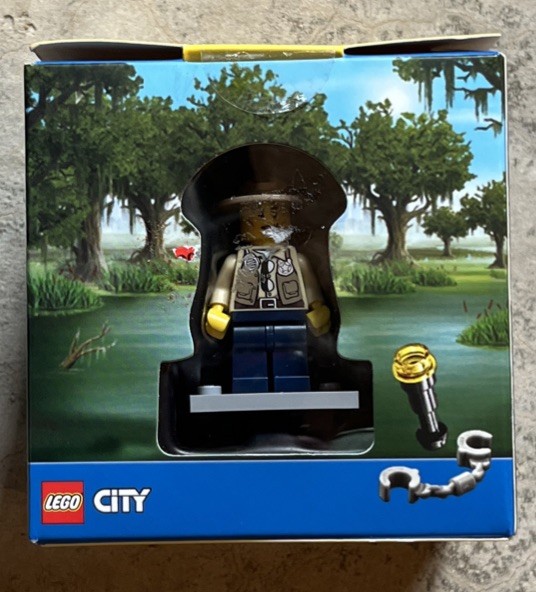 LEGO Promotional: 2014 Target Minifigure Gift Set (5004076) for