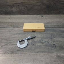 Mitutoyo 202-104 Micrometer 0-1" .0001 w/Case 