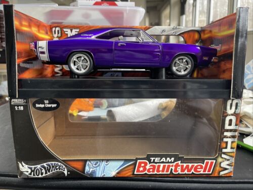 Hot Wheels 1969 Dodge Charger Purple Die Cast Team Baurtwell  1:18 Scale - Picture 1 of 15