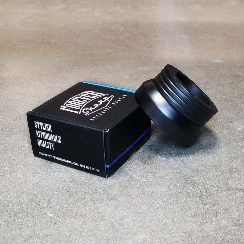 Adaptador de buje negro para volante de 5 y 6 orificios (Flaming River, Ididit, GM, Chevy) Foto 2 de 2