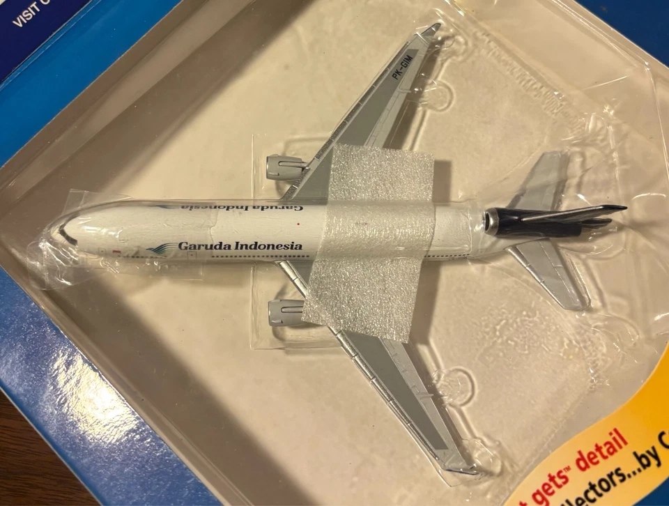 Gemini Jets Garuda Indonesia MD-11 diecast 1:400 GJGIA383 PK-GIM - nuevo en caja Foto 3 de 4