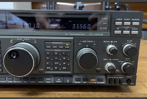 YAESU FT-1021X HF High Grade Transceiver 0.1-30MHz 200W - Photo 2/8