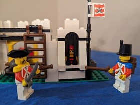 Vintage (1993) LEGO Pirates - Imperial Guards set 6266 Cannon Cove -  RARE